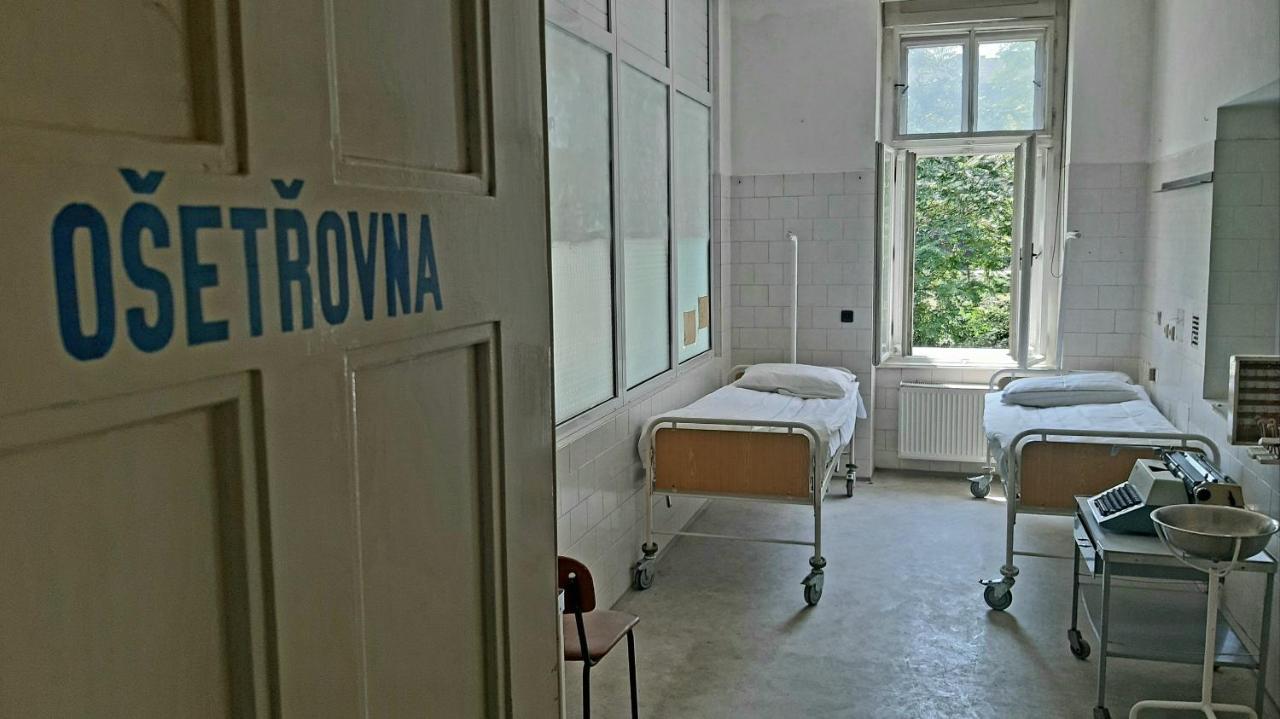 Хостел Franz Kafka Spital Брно Екстер'єр фото