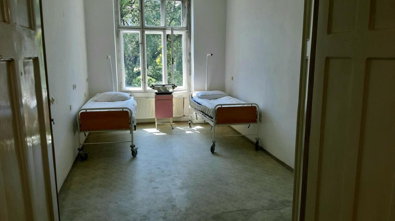 Хостел Franz Kafka Spital Брно Екстер'єр фото