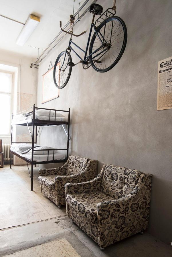 Хостел Franz Kafka Spital Брно Екстер'єр фото