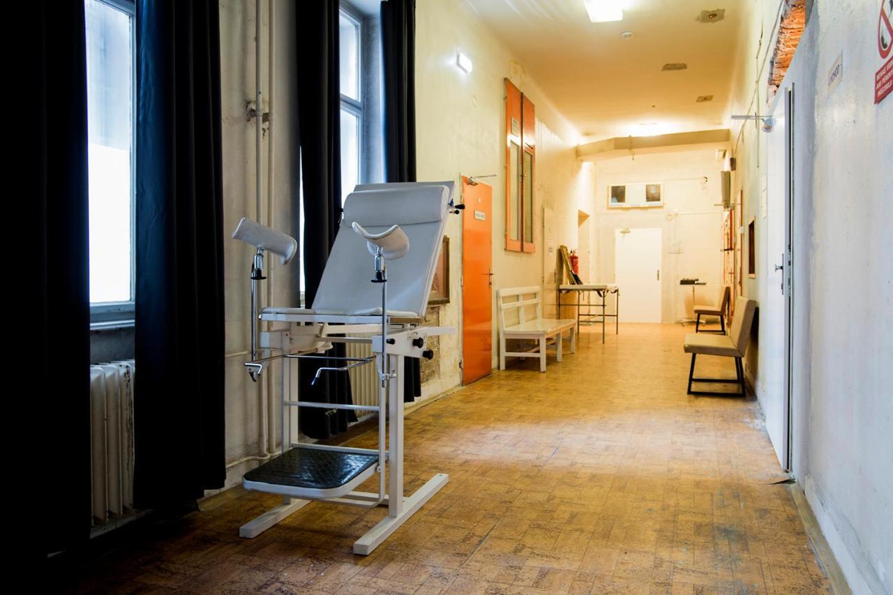 Хостел Franz Kafka Spital Брно Екстер'єр фото
